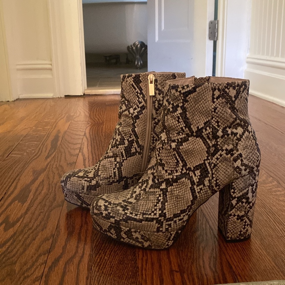 Bamboo Snakeskin Booties!!